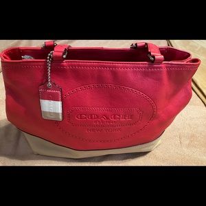 Coach handbag coral/beige